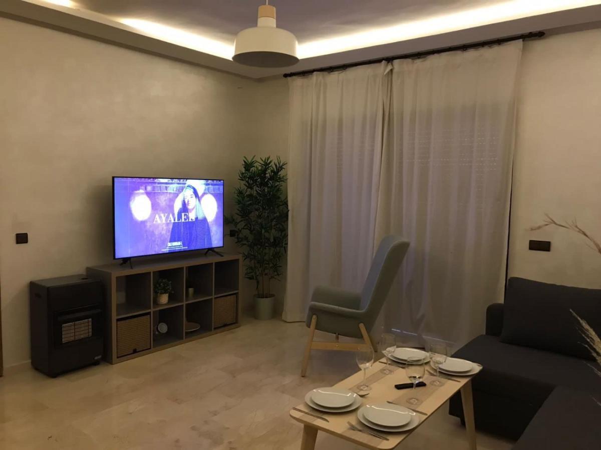 Superbe Appartement Uniquement Pour Les Familles Marrakesh Eksteriør billede